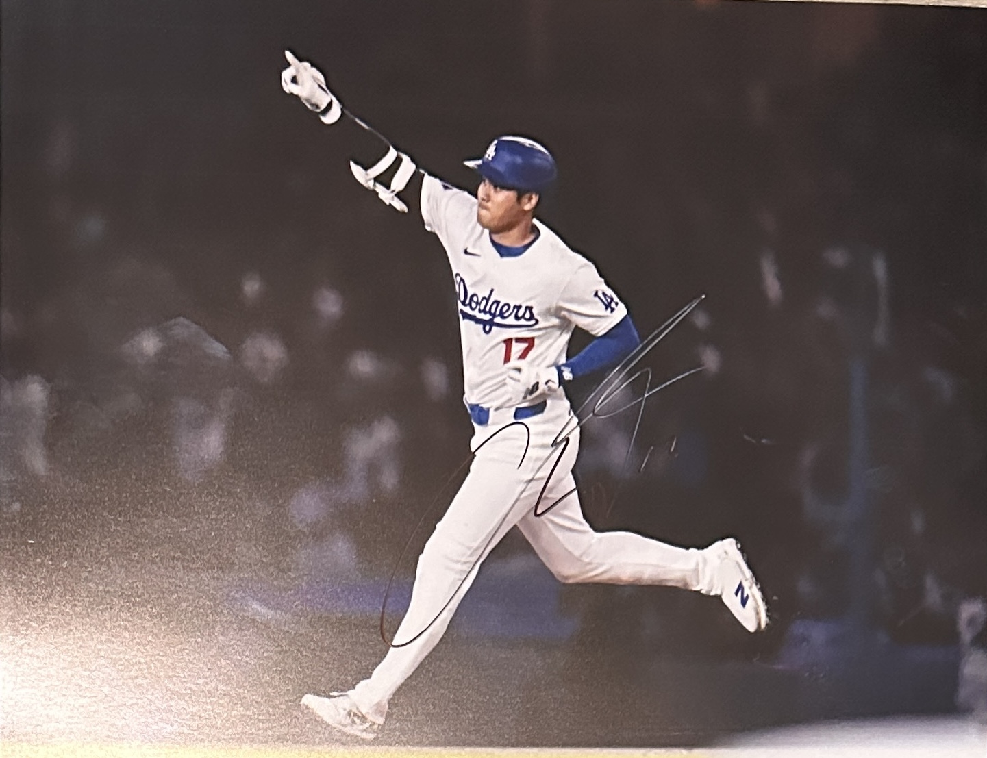 Ohtani Autographed Photo 8X10 