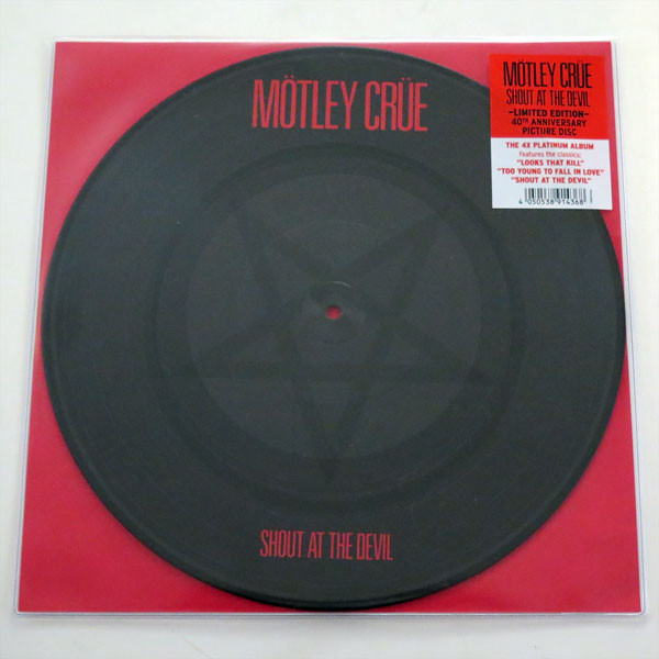 Mötley Crüe – Shout At The Devil