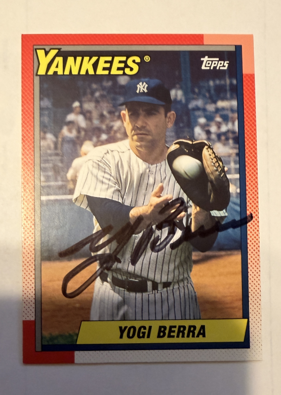 Yogi BERRA Autographed Card