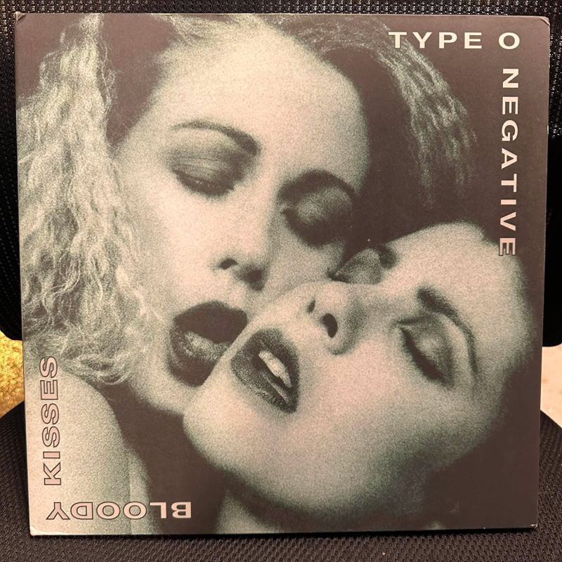 Type O Negative – Bloody Kisses