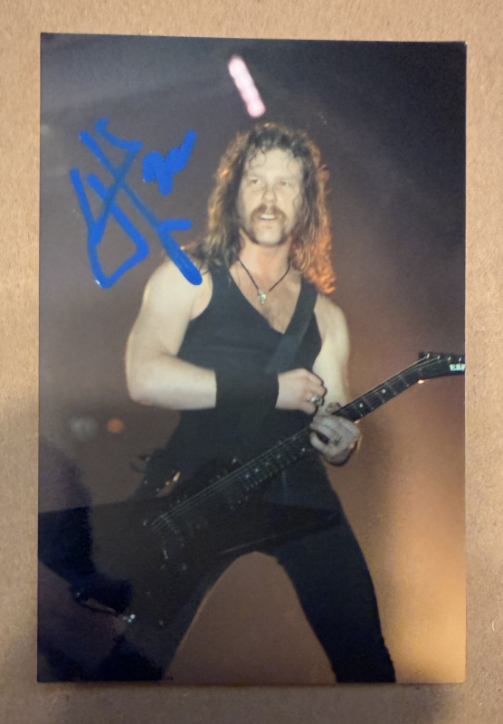 James Hetfield Autographed 5x7 Concert Photo